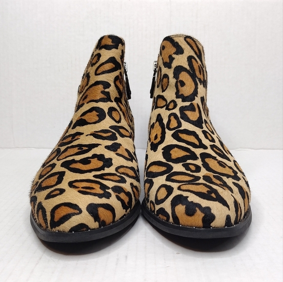 Blondo Tami Waterproof Leopard Print Calf Hair Side Zip Ankle Booties Size 12M - Picture 4 of 12